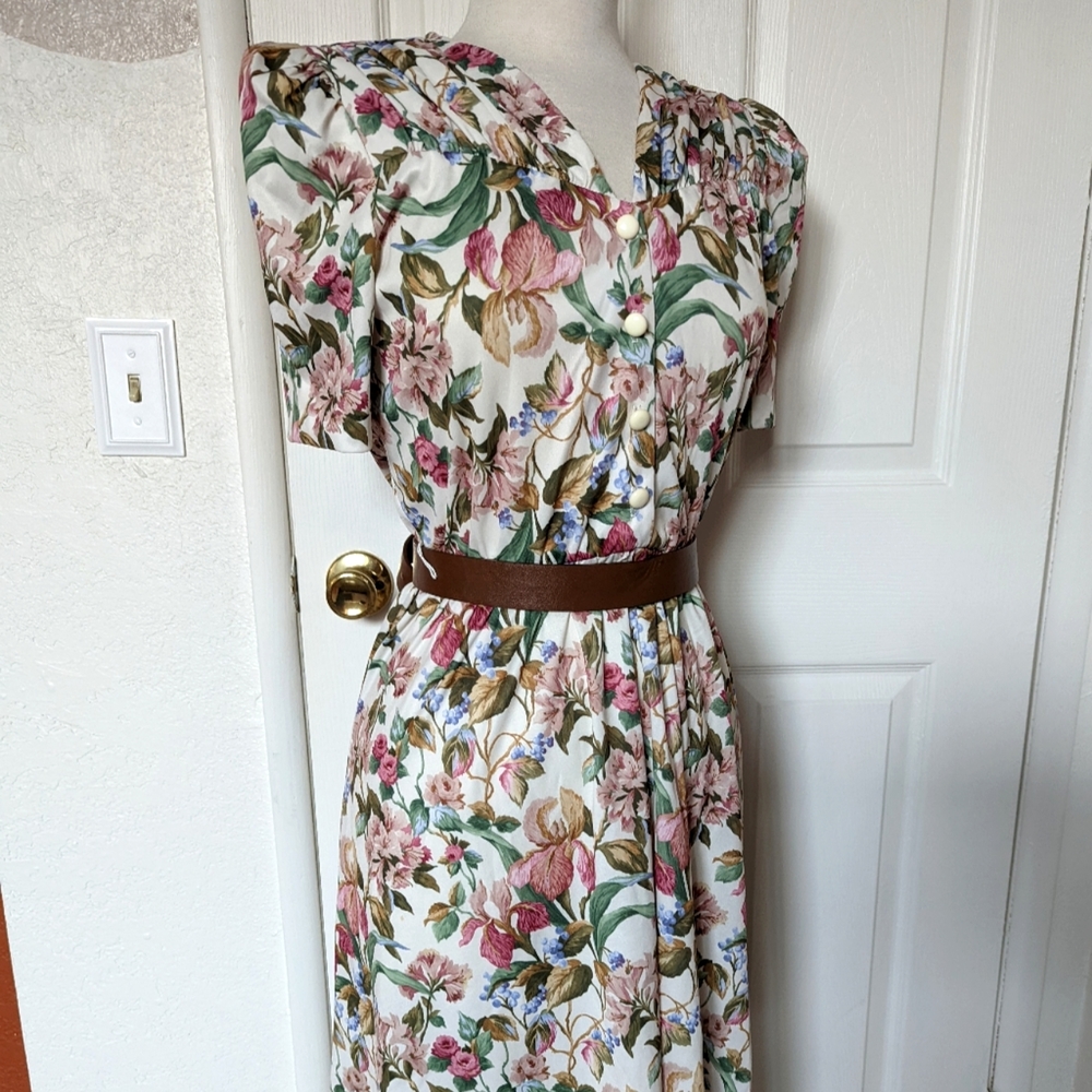 Vintage Floral Midi Dress